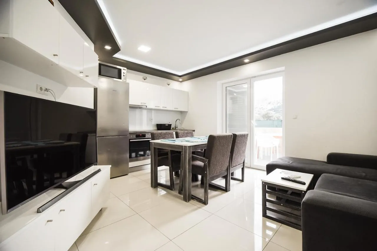 Penzion Villa San Antonio-Apartment Suzana Baška